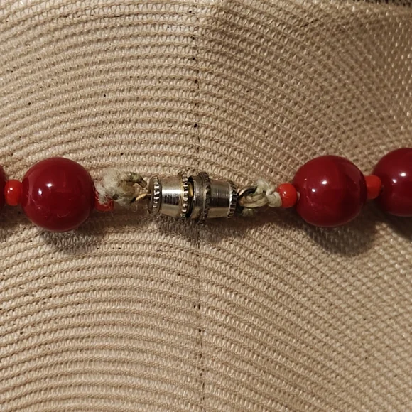 Vintage Venetian/Czech? Red Flowers and Green Leaves Handblown Glass Necklace - Picture 13 of 16